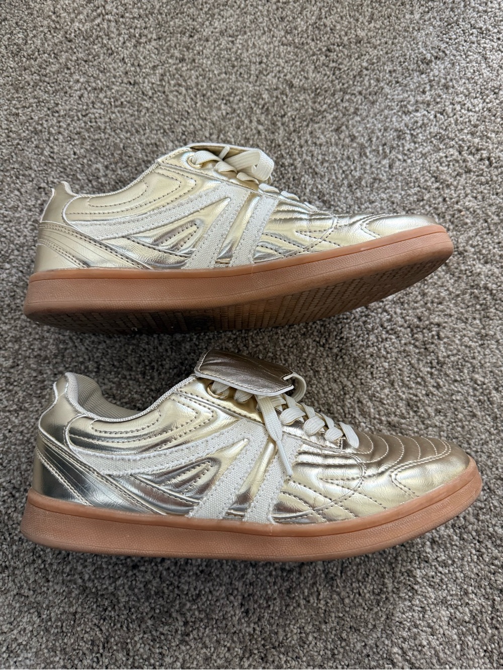 Steve Madden Madrid Gold Sneakers 9.5